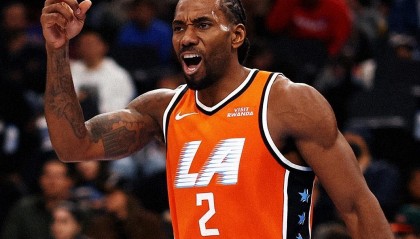 开云体育下载-库里轰26+7+4仍无缘今日最佳！对不起，你碰到创纪录的小卡了