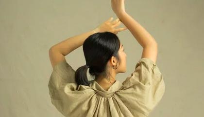 kaiyun-安东尼奥教练组半决赛前为球员准备惊喜，播放家人的助威视频